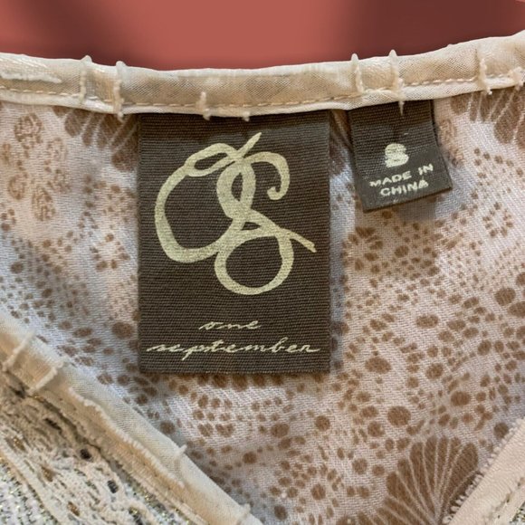 Anthropologie One September Peasant Top with Sheer Sleeves Women Sz. Small - Picture 10 of 11